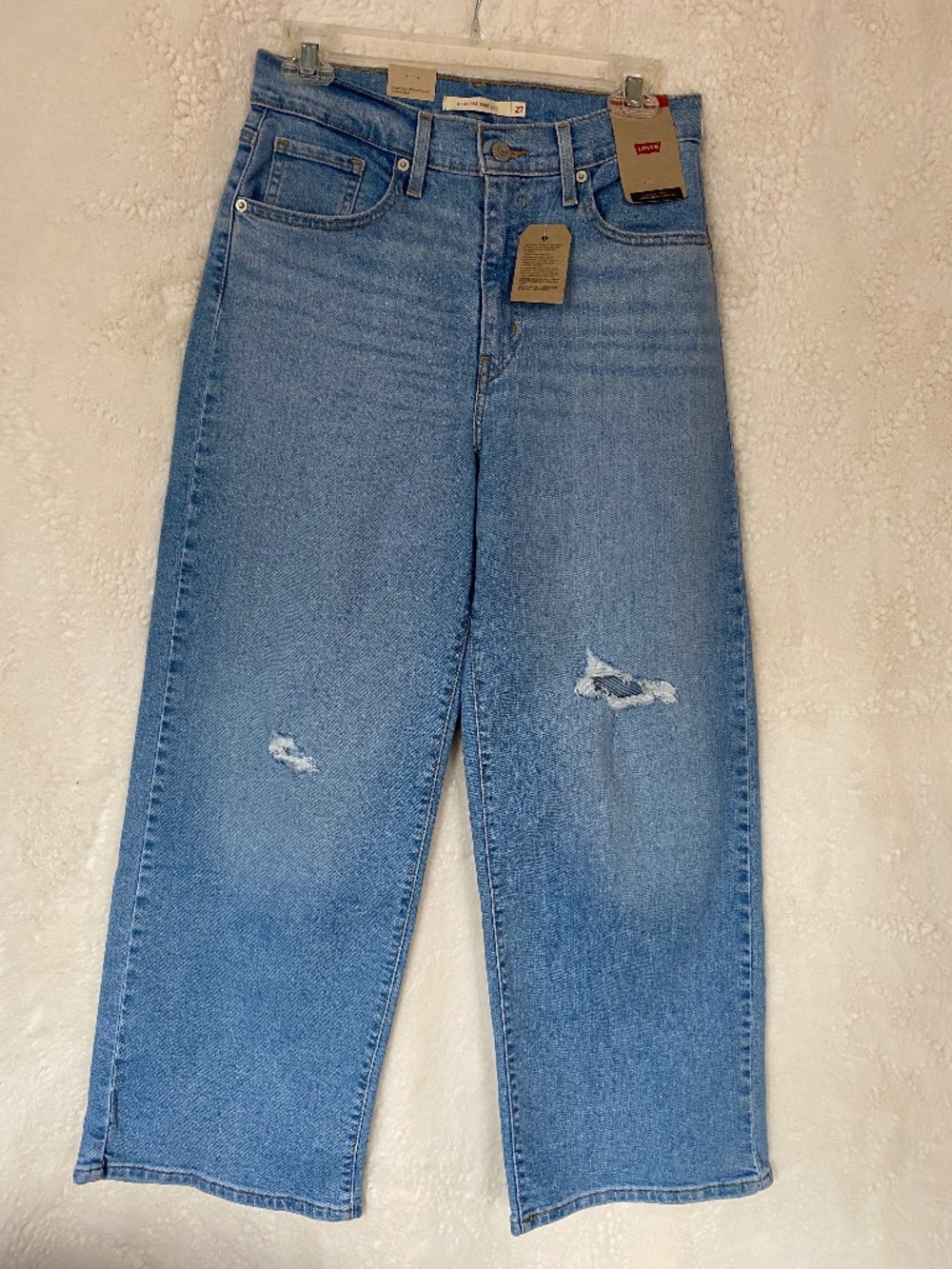 Levi's High Rise Wide Leg Distressed Denim Jeans - blue, size 27 (NWT)